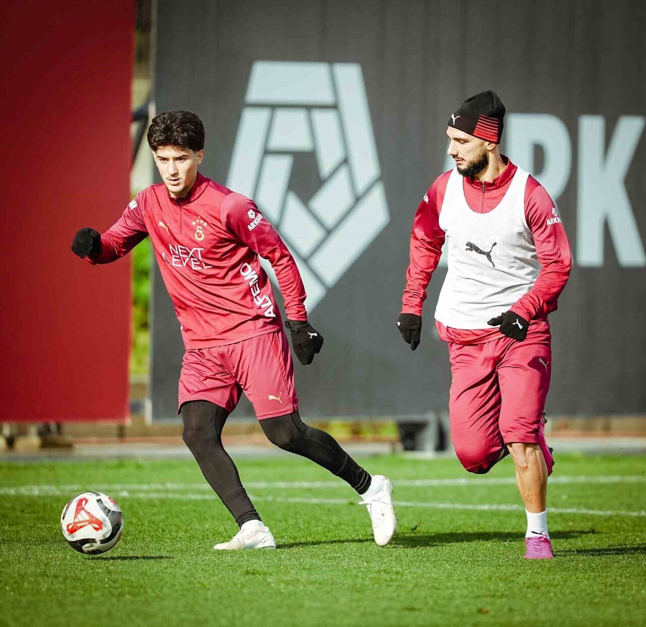 GALATASARAY, TRENDYOL SÜPER LİG’İN 15. HAFTASINDA SAMSUNSPOR İLE YAPACAĞI MAÇIN HAZIRLIKLARINA...