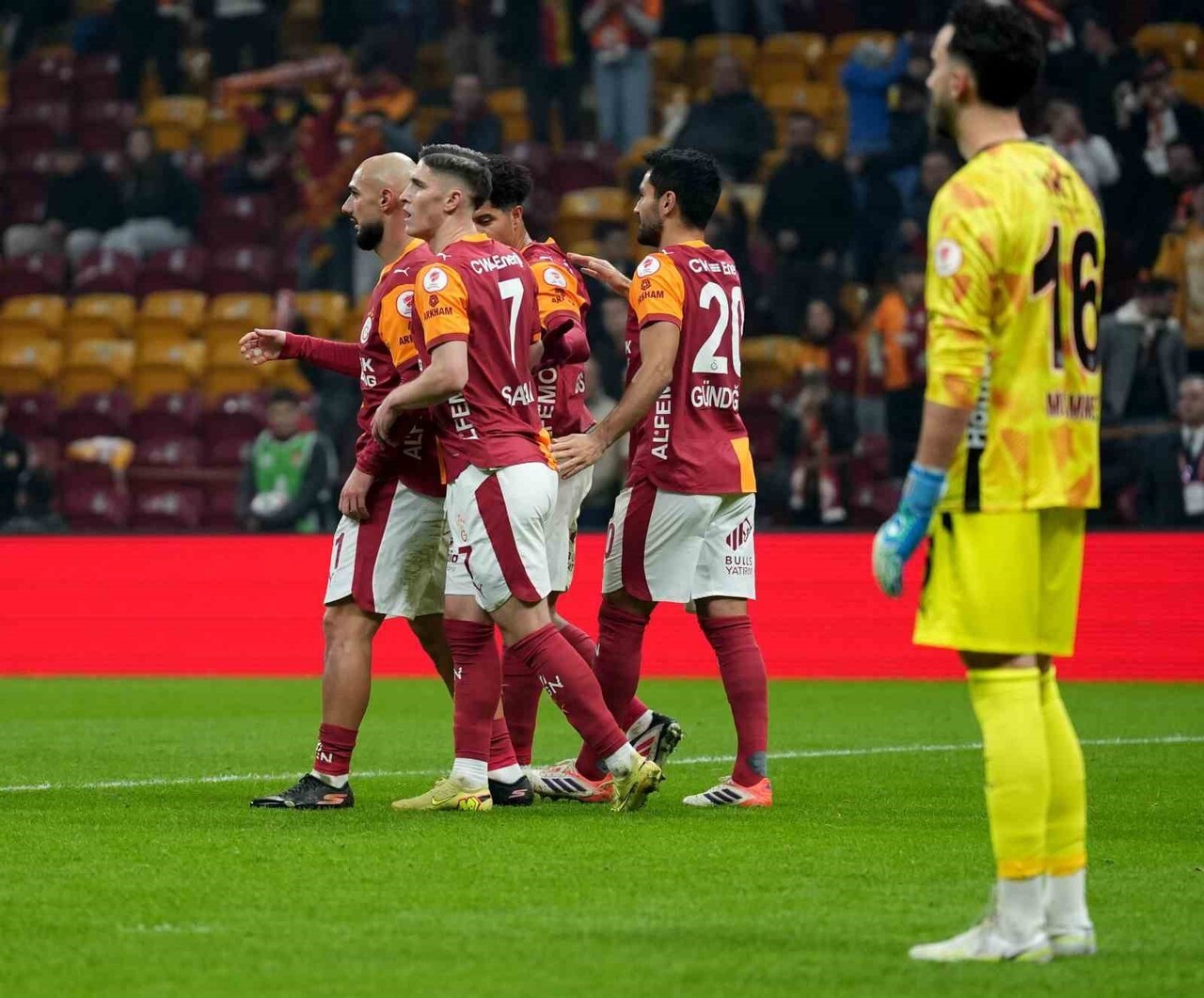 GALATASARAY, ZİRAAT TÜRKİYE KUPASI'NDA RAMS BAŞAKŞEHİR İLE 4. KEZ KARŞILAŞIRKEN, İLK KEZ RAKİBİNİ...