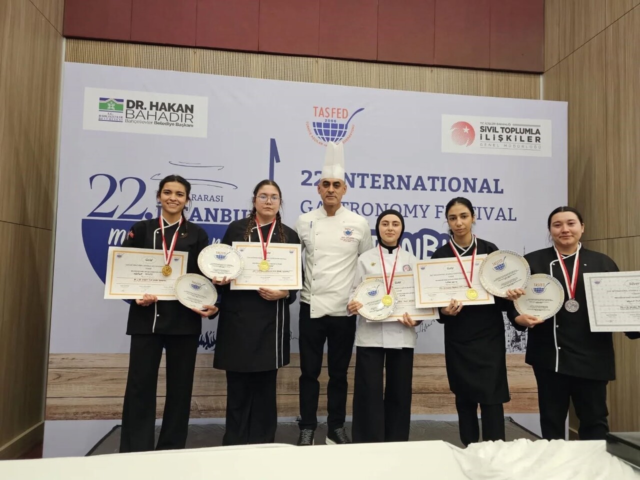 GASTRONOMİ FESTİVALİ’NDE MADALYALARI TOPLADILAR