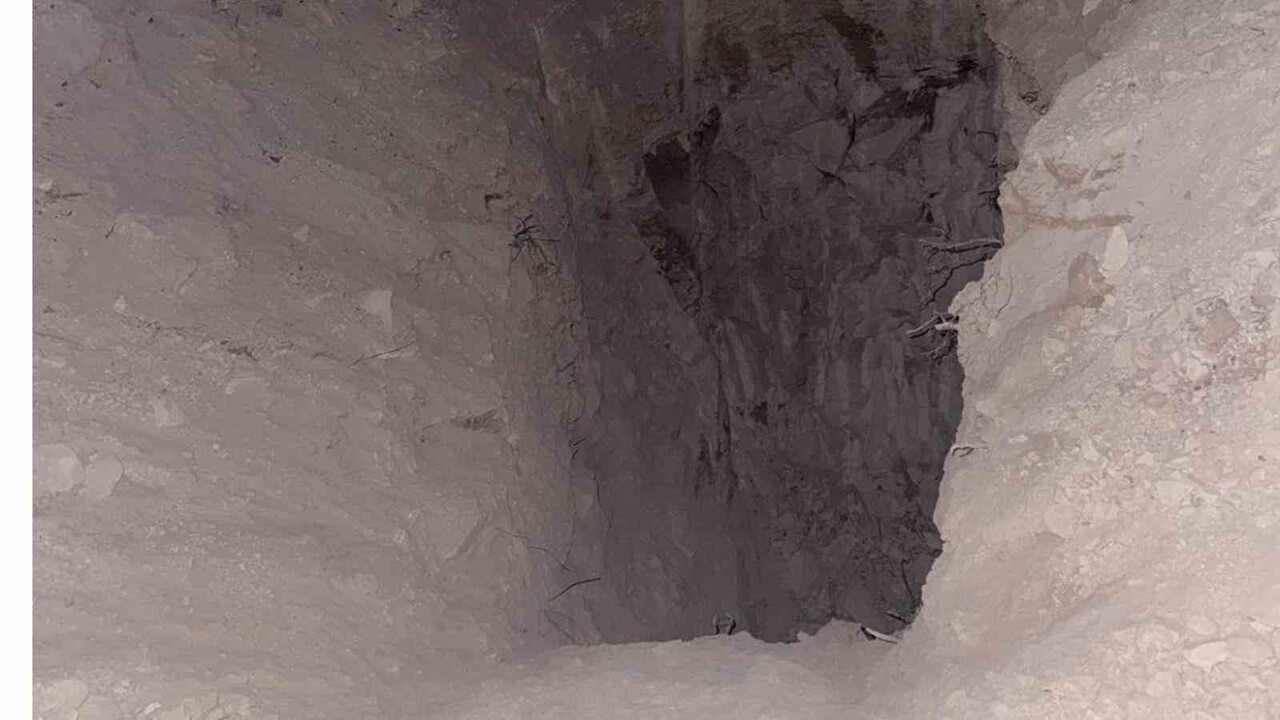 GAZİANTEP'TE KAÇAK KAZI YAPAN ŞAHISLARA JANDARMADAN SUÇÜSTÜ