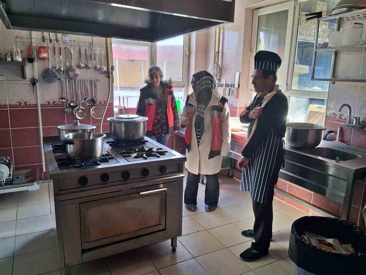 GEDİZ’DE GIDA İŞLETMELERİNE YÖNELİK DENETİMLER SÜRÜYOR