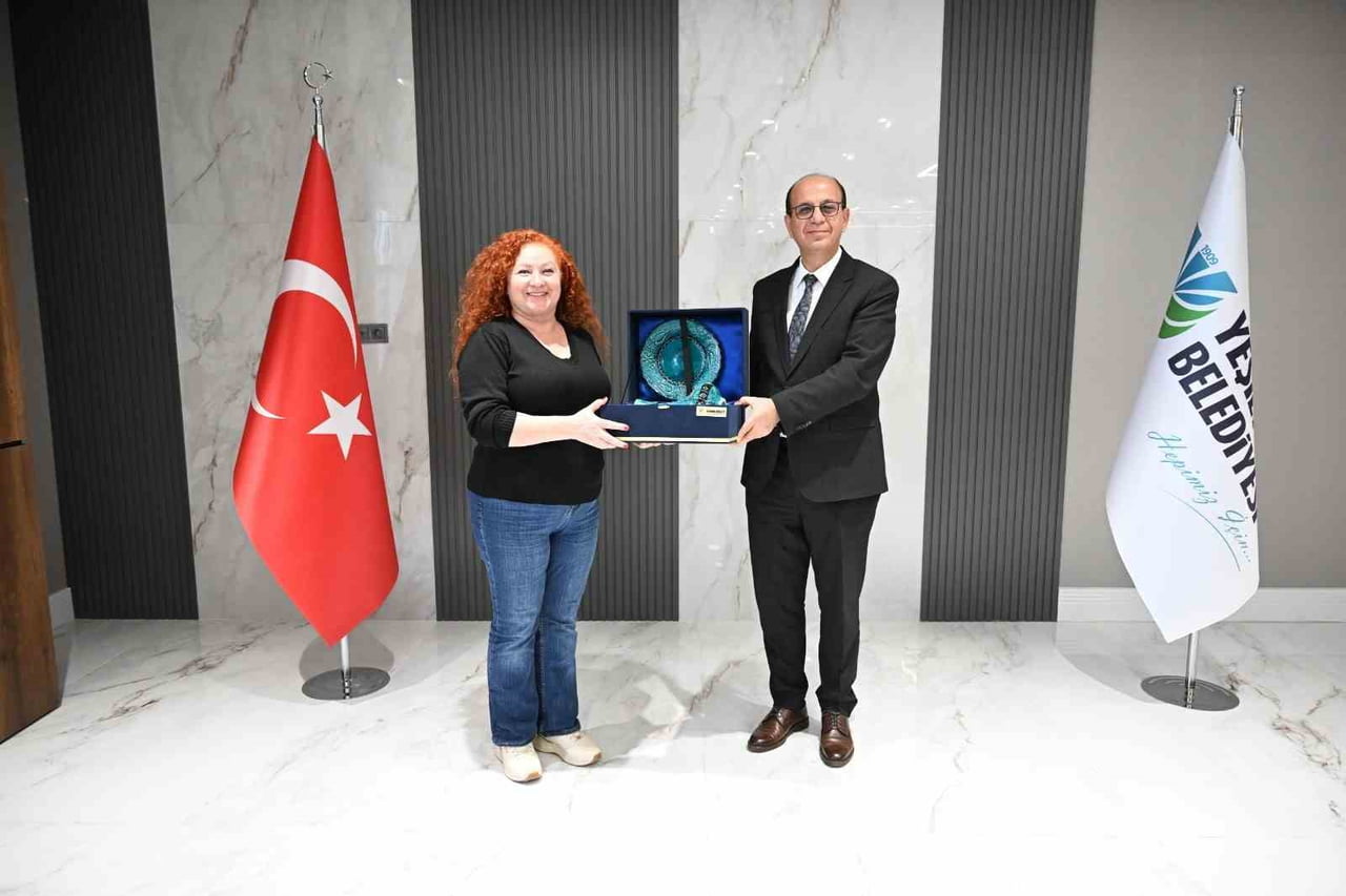 ‘GENÇLİK VE AİLEM’ TEMALI ÖDÜLLÜ 1. KISA FİLM YARIŞMASININ ÖDÜL TÖRENİNE KATILMAK ÜZERE MALATYA’YA...