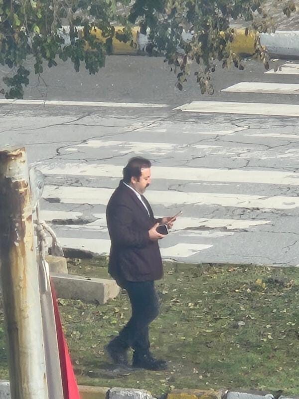 GERÇEK ADI MEHMET SUR OLAN FENOMEN ŞIRDANCI MEHMET'İN KULLANDIĞI ARAÇ, MUŞ’TA YOLUN KARŞISINA...