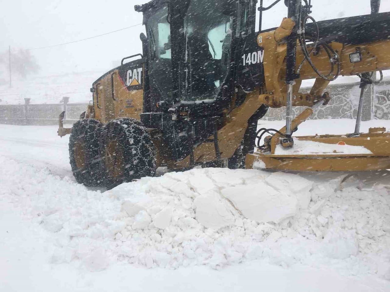 GERCÜŞ’TE KARDAN KAPANAN 45 KÖY YOLU ULAŞIMA AÇILDI
