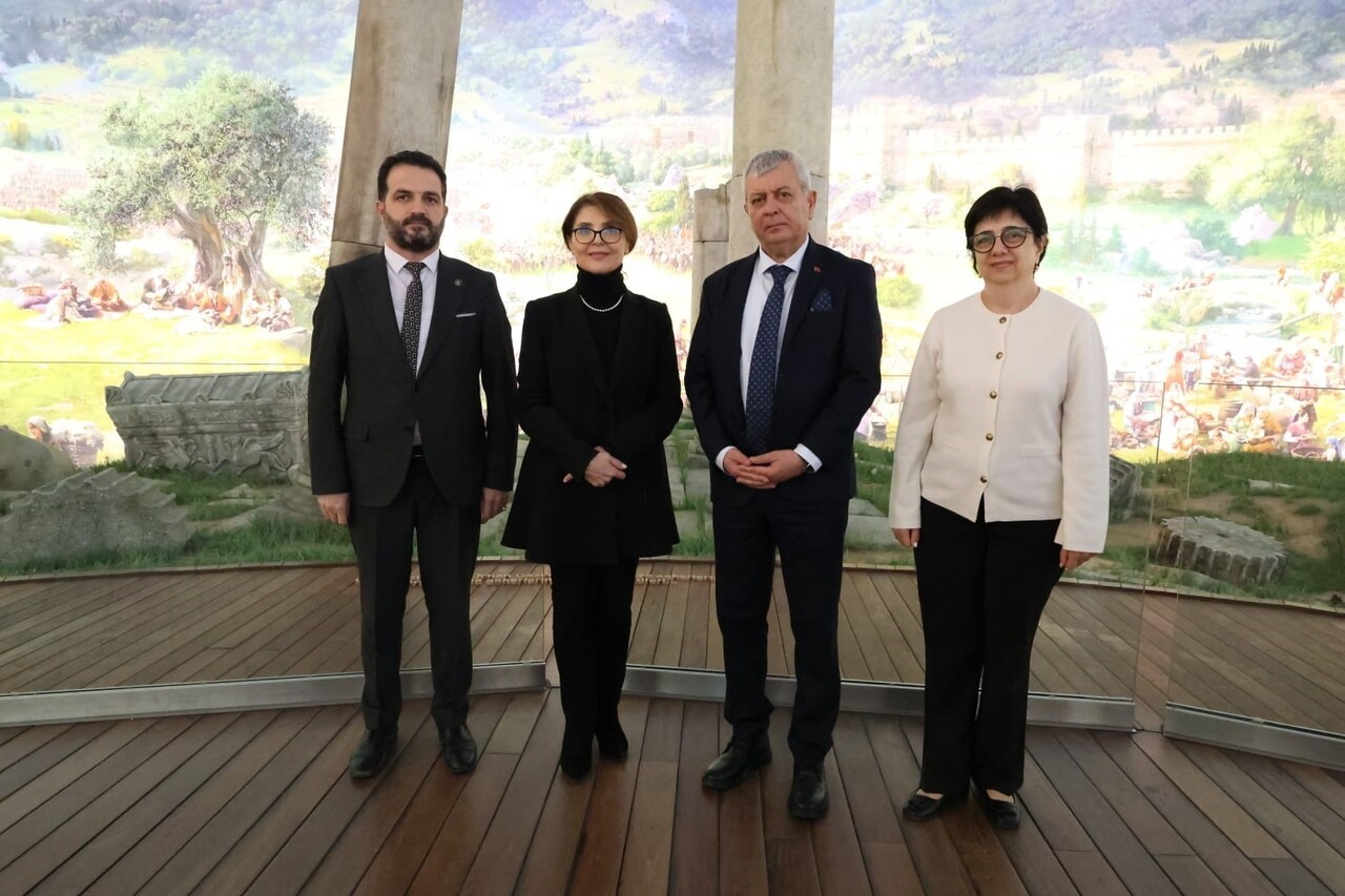 GÜRCİSTAN ACARA ÖZERK BÖLGESİ KÜLTÜR BAKANI VE ÜNLÜ PİYANİST ELİSO BOLKVADZE, BURSA'DA GEZİ VE...