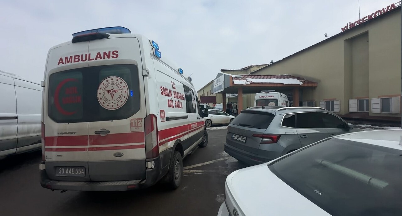 HAKKARİ'NİN YÜKSEKOVA İLÇESİNDE BULUNAN VALİ ERDOĞAN GÜRBÜZ İLK VE ORTAOKULU'NDA DÜZENLENEN "YERLİ...