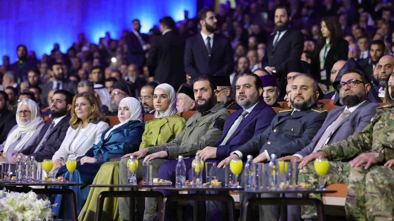 HALEP SALDIRISININ SEMBOLÜ ÜMRAN BEBEK, ESAD’IN KAÇTIĞI SARAYDA KONUŞTU