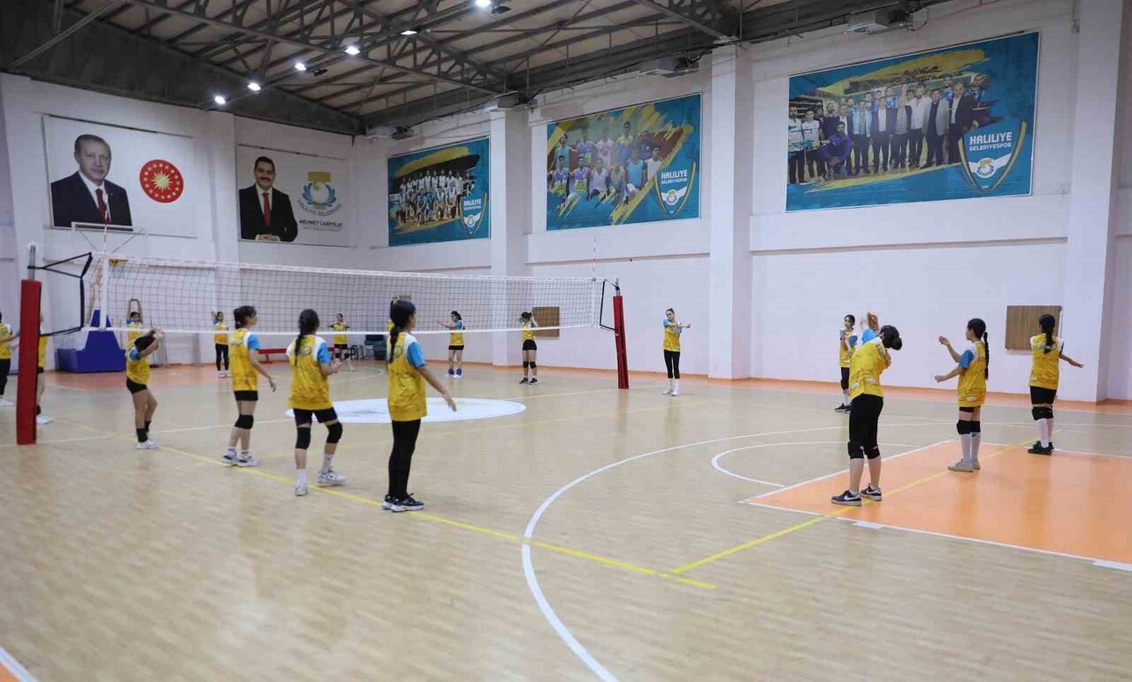 HALİLİYE’NİN SPOR KURSLARI GENÇLERE KAPI AÇIYOR