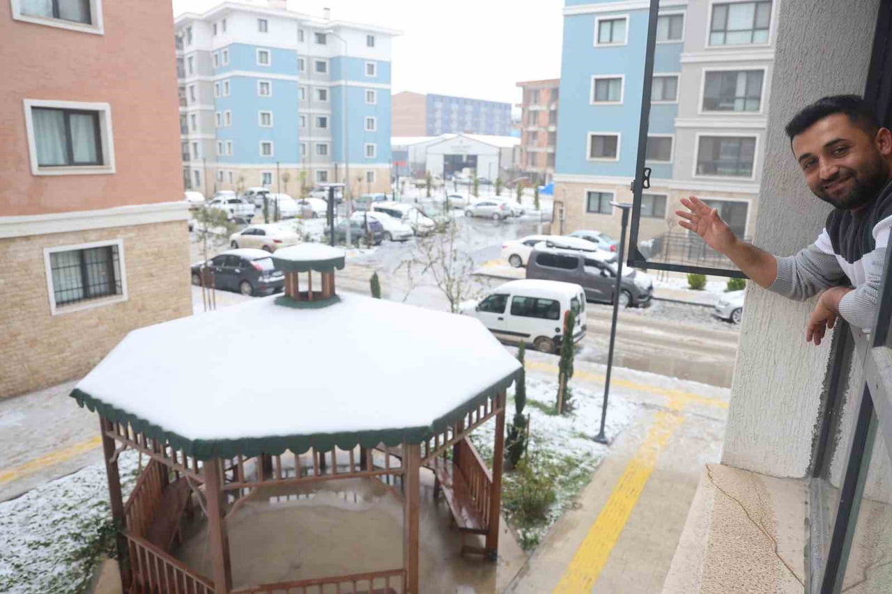 HATAY’DA DEPREMDE ÇOK SAYIDA CAN KAYBININ OLDUĞU 600 KONUTLAR DA YERİNDE KENTSEL DÖNÜŞÜM...