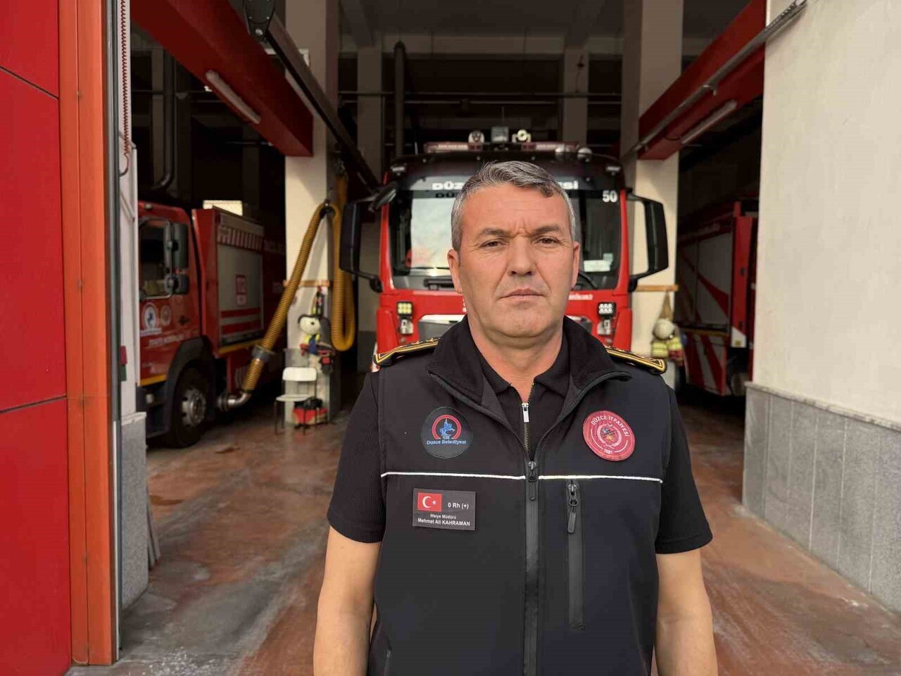 HAVALARIN SOĞUMASI İLE BERABER EVLERDE YAKILAN SOBALARA DİKKAT ÇEKEN İTFAİYE MÜDÜRÜ MEHMET ALİ...