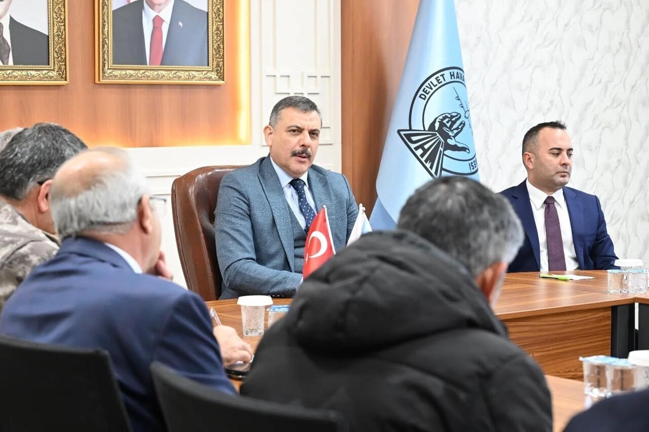 HAVALİMANI KIŞ TEDBİRLERİ TOPLANTISI, VALİ MUSTAFA ÇİFTÇİ BAŞKANLIĞINDA...