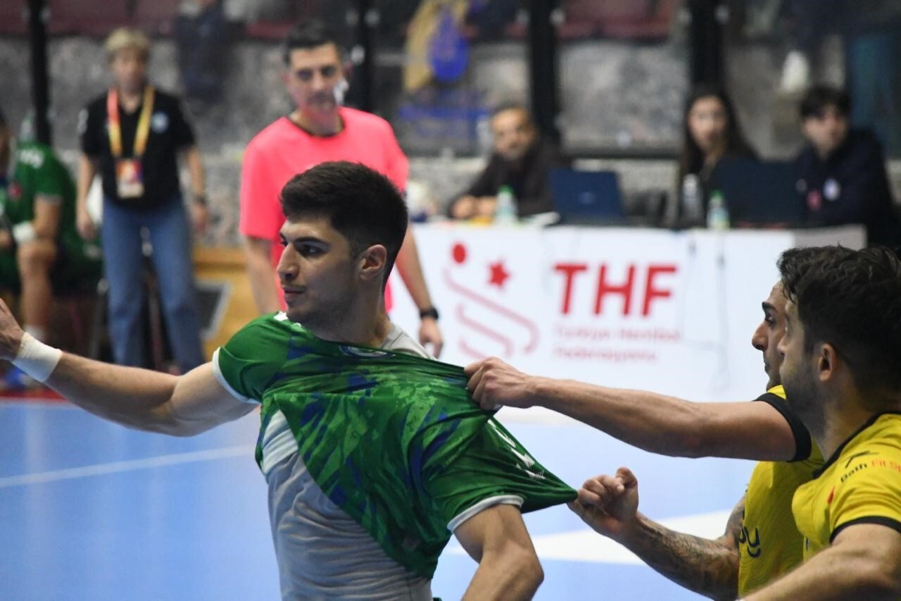 HENTBOL ERKEKLER SÜPER LİGİ’NDE MÜCADELE EDEN NİLÜFER BELEDİYESPOR, BEYKOZ BELEDİYESPOR...