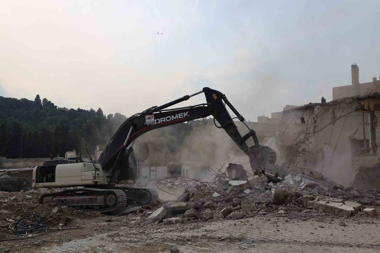 HIZMALI VE ATATÜRK MAHALLESİNDEKİ KENTSEL DÖNÜŞÜM ÇALIŞMALARI HIZLA SÜRÜYOR