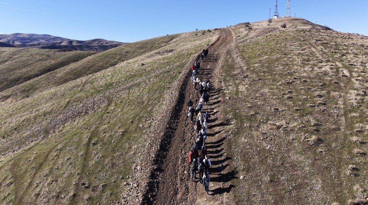 İÇİŞLERİ BAKANLIĞI DESTEĞİYLE YÜRÜTÜLEN “ADIMLARLA KEŞFET” PROJESİ KAPSAMINDA FARKLI MESLEK...