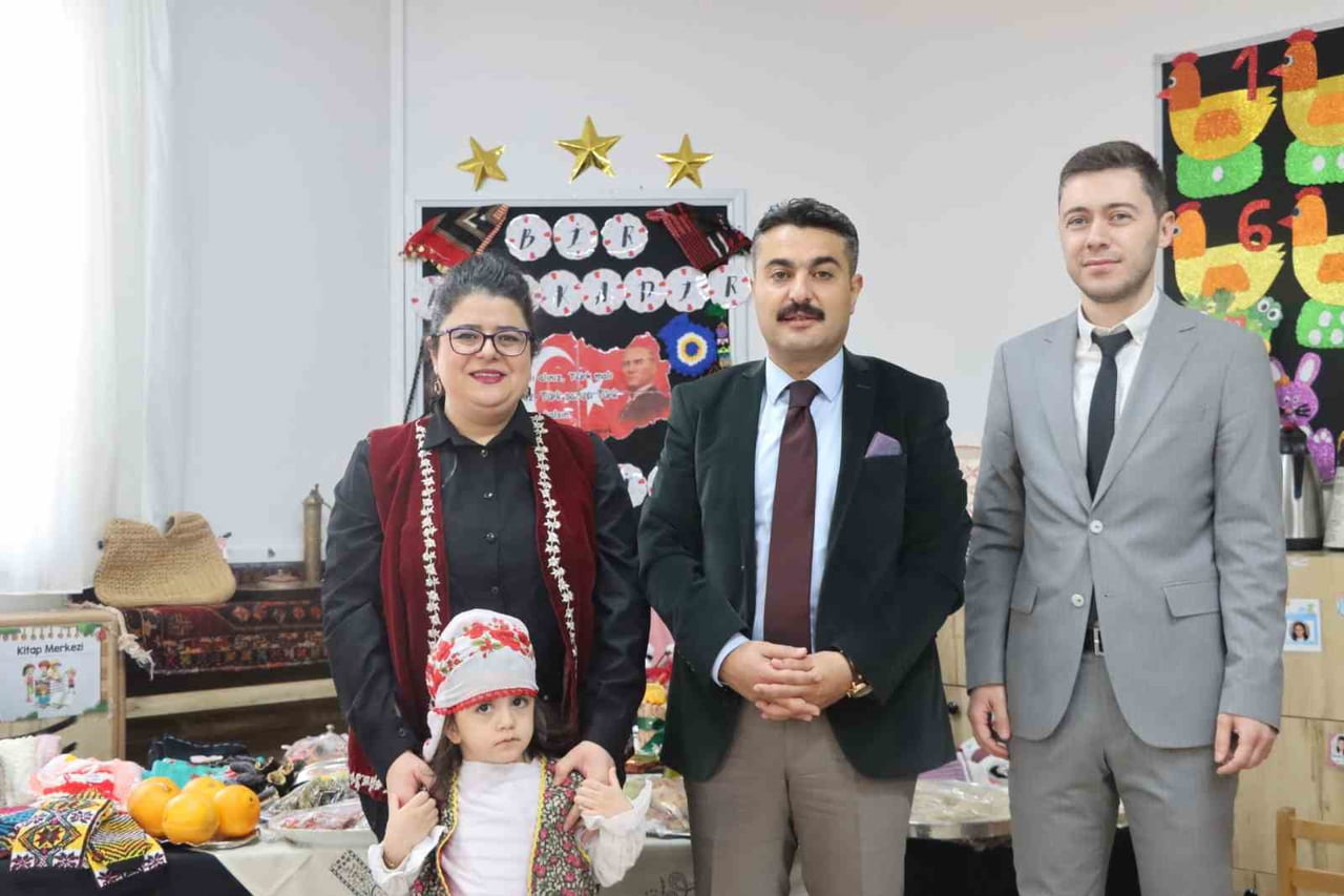 İL MİLLÎ EĞİTİM MÜDÜRÜ FATİH ERDOĞAN, NENE HATUN ANAOKULU’NDA DÜZENLENEN TUTUM, YATIRIM VE TÜRK...