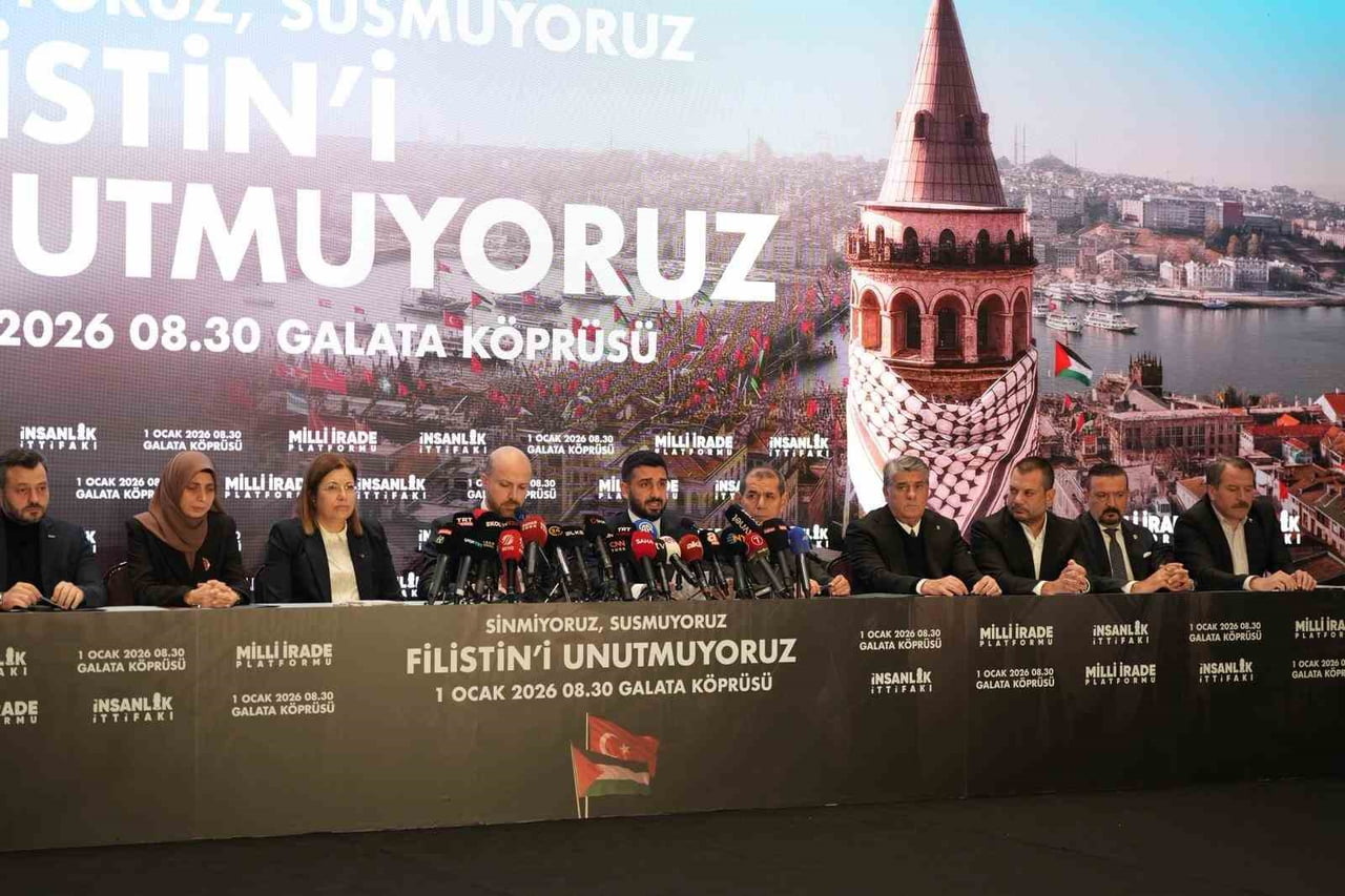 İLİM YAYMA VAKFI MÜTEVELLİ HEYETİ BAŞKANI VE TÜGVA YÜKSEK İSTİŞARE KURULU ÜYESİ BİLAL ERDOĞAN VE...