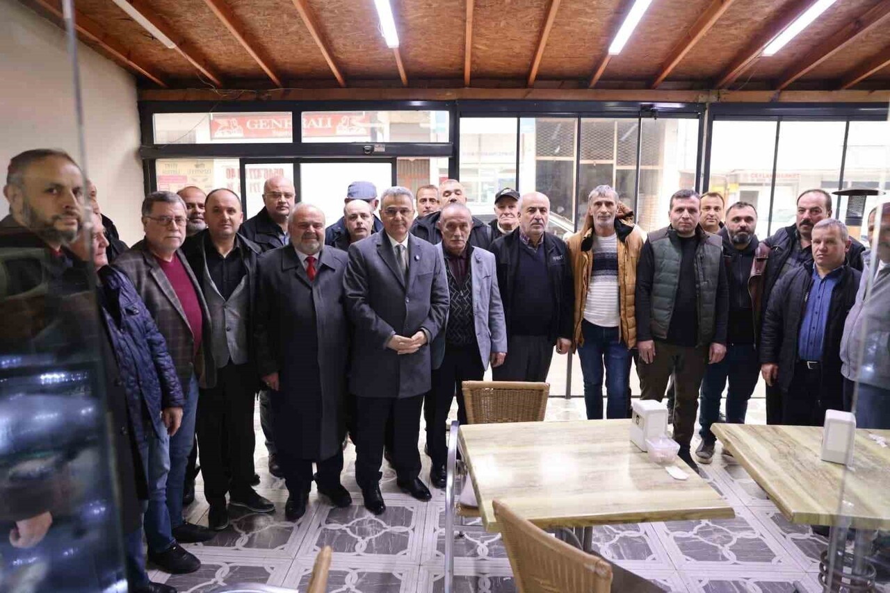 İLKADIM BELEDİYE BAŞKANI İHSAN KURNAZ, İLYASKÖY MAHALLESİ ESNAFIYLA BİR ARAYA GELEREK TALEP VE...