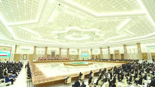 İran Cumhurbaşkanı Mesud Pezeşkiyan, Türkmenistan'ın başkenti Aşkabat'ta Uluslararası Barış ve...
