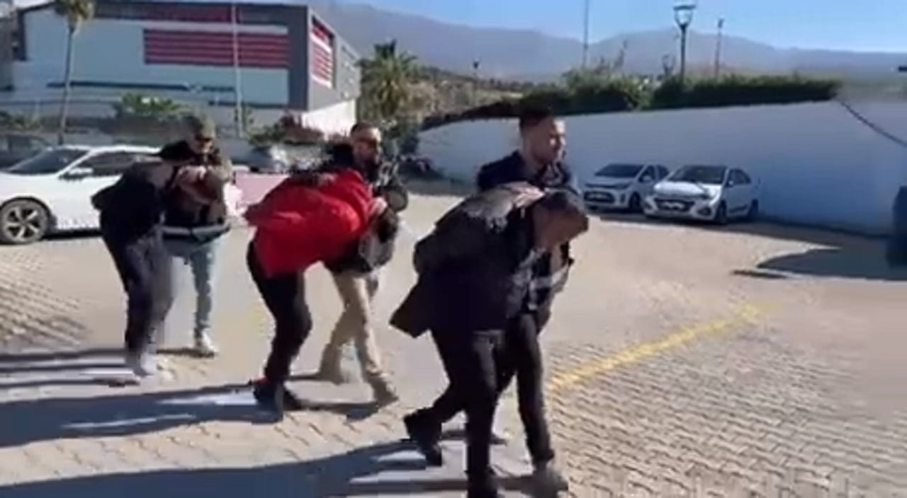 İSKENDERUN'DA ASAYİŞ OPERASYONUNDA  3 TUTUKLAMA