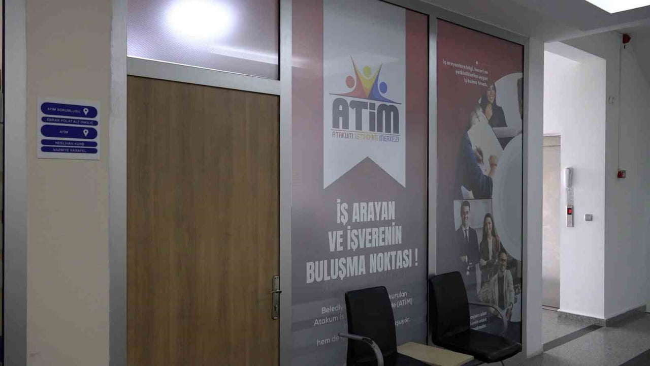 İŞLETME SAHİPLERİ İLE İŞ ARAYANLARI BULUŞTURAN MERKEZ, İŞVERENLERE İŞ GÜCÜ SAĞLARKEN İŞ ARAYANLARA...