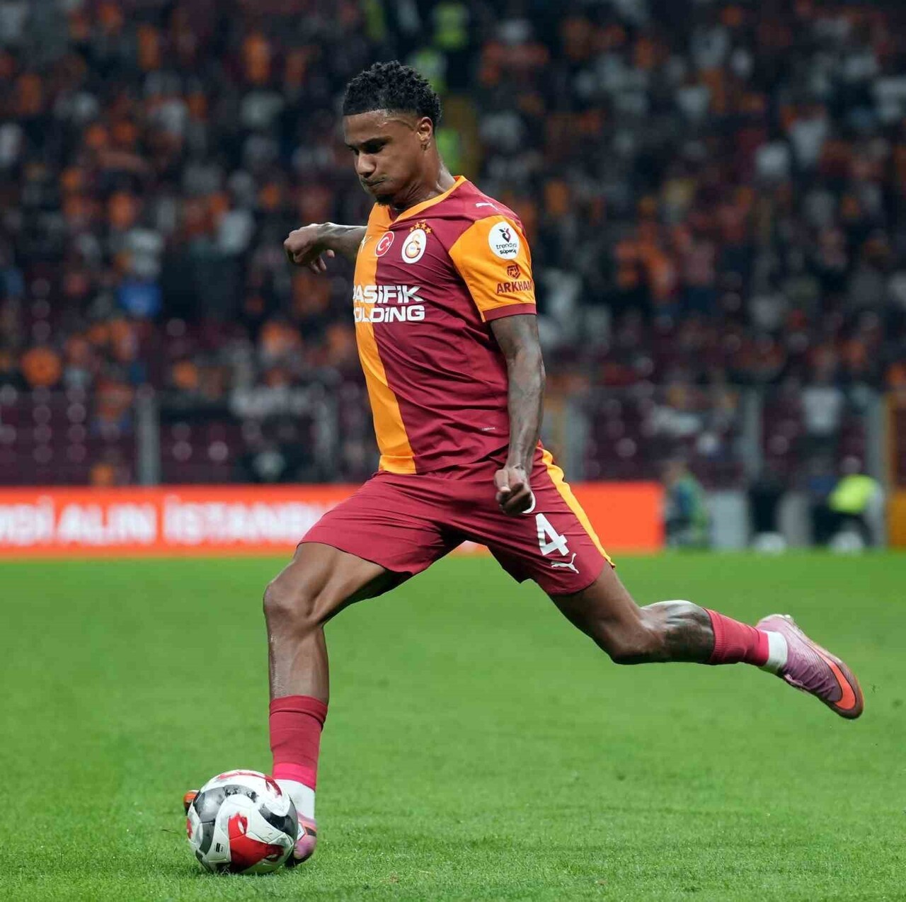 ISMAİL JAKOBS, SENEGAL’İN AFRİKA ULUSLAR KUPASI KADROSUNDA YER ALDI