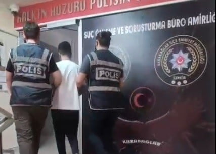 İZMİR’İN KARABAĞLAR VE GAZİEMİR İLÇELERİNDE POLİS EKİPLERİNCE GERÇEKLEŞTİRİLEN OPERASYONLARDA...