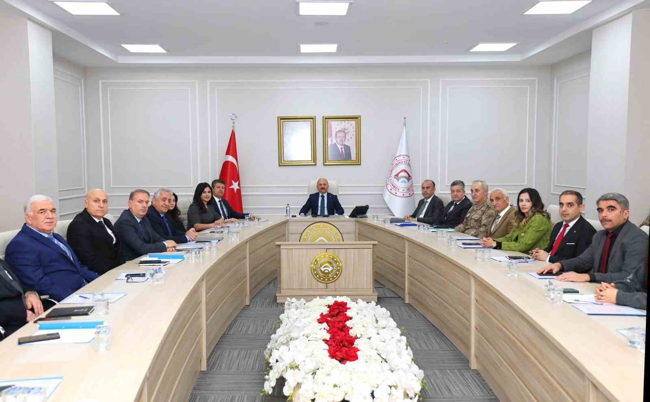 KADINA YÖNELİK ŞİDDETLE MÜCADELE KAPSAMINDA SUNULAN HİZMETLERİN ETKİNLİĞİNİN ARTIRILMASI VE...