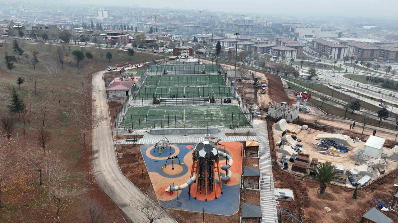 KAHRAMANMARAŞ BÜYÜKŞEHİR BELEDİYESİ VE SPOR TOTO TEŞKİLAT BAŞKANLIĞI İŞ BİRLİĞİYLE 15 TEMMUZ...