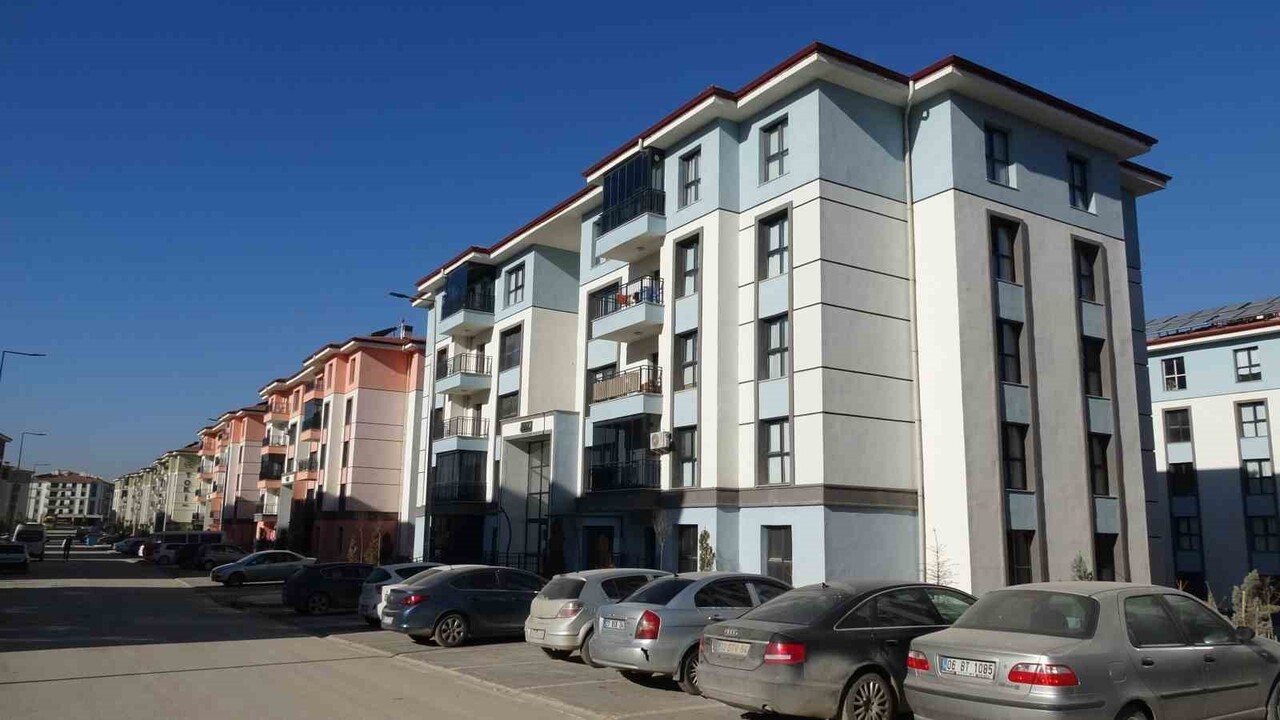 KAHRAMANMARAŞ MERKEZLİ DEPREMLERİN ARDINDAN ÇEVRE, ŞEHİRCİLİK VE İKLİM DEĞİŞİKLİĞİ BAKANLIĞI...