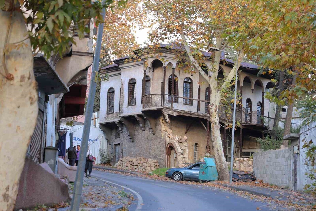 KAHRAMANMARAŞ MERKEZLİ MEYDANA GELEN DEPREMLERDE HASAR ALAN, DEPREMLERDEN ÖNCEDE HASARLI BULUNAN...