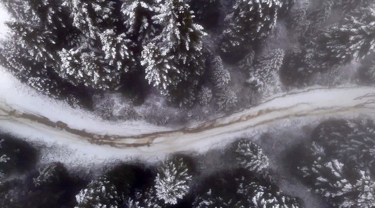 KARABÜK’ÜN YÜKSEK KESİMLERİNDE DÜN AKŞAM SAATLERİNDE ETKİLİ OLAN KAR YAĞIŞI SONRASI BEYAZ ÖRTÜYLE...