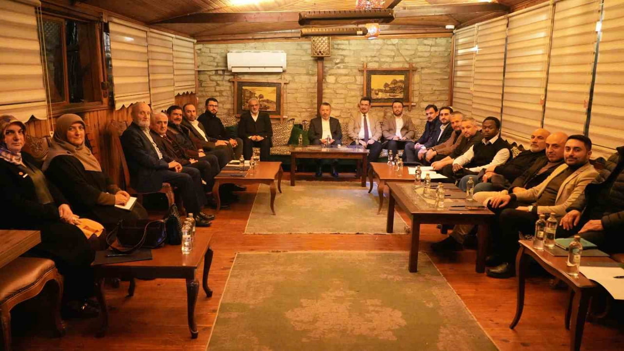 KARABÜK ÜNİVERSİTESİ (KBÜ) REKTÖRÜ PROF. DR. FATİH KIRIŞIK, KARABÜK’TE FAALİYET GÖSTEREN BAZI...