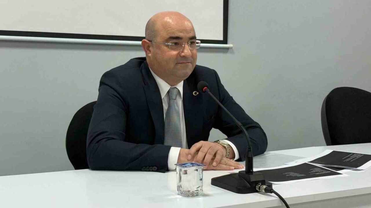 KARABÜK ÜNİVERSİTESİ REKTÖRÜ PROF. DR. FATİH KIRIŞIK’IN ÜNİVERSİTE-KAMU-SEKTÖR İŞ BİRLİKLERİNİN...