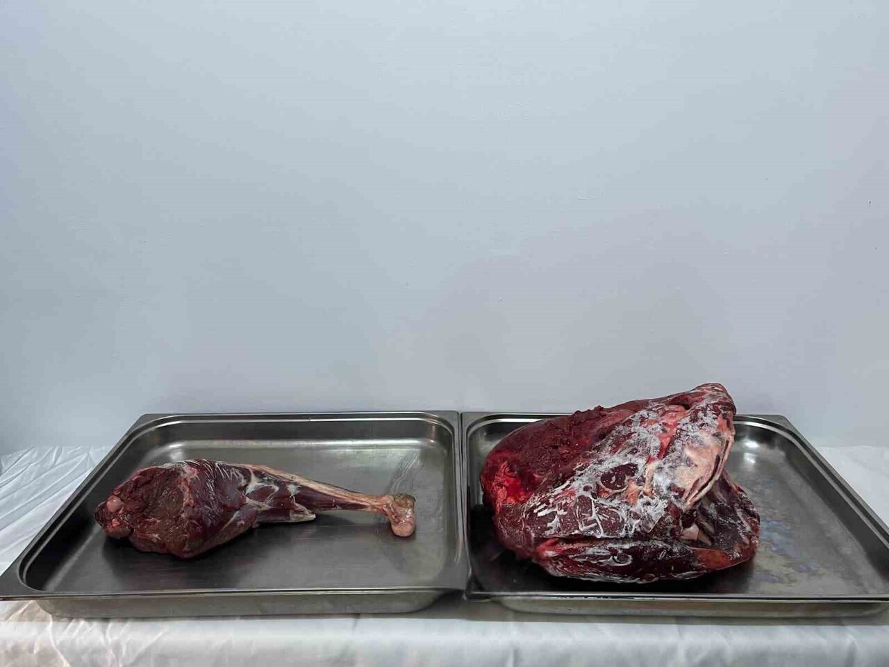 KARAMAN'DA JANDARMANIN YAPTIĞI UYGULAMALARDA UYUŞTURUCU VE RUHSATSIZ SİLAHLAR ELE GEÇİRİLİRKEN...