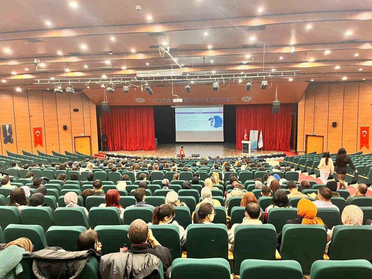 KARS’TA ÖĞRENCİLERE TERÖRLE MÜCADELE BİLGİLENDİRMESİ YAPILDI(KARS-İHA)