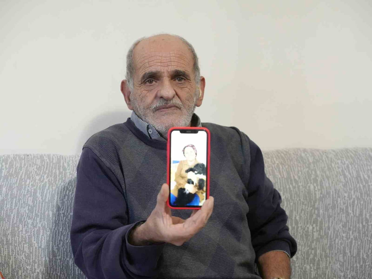 KASTAMONU’DA 5 ÇOCUK ANNESİ, 35 YILLIK EVLİ OLDUĞU AİLESİNİ GERİDE BIRAKARAK EVDEKİ NAKİT PARALARI...