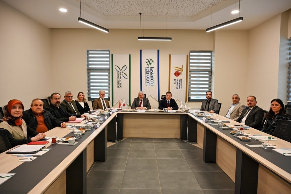 KASTAMONU TEKNOKENT’İN 2025 YILININ SON YÖNETİM KURULU TOPLANTISINDA BU YIL İÇERİSİNDEKİ...