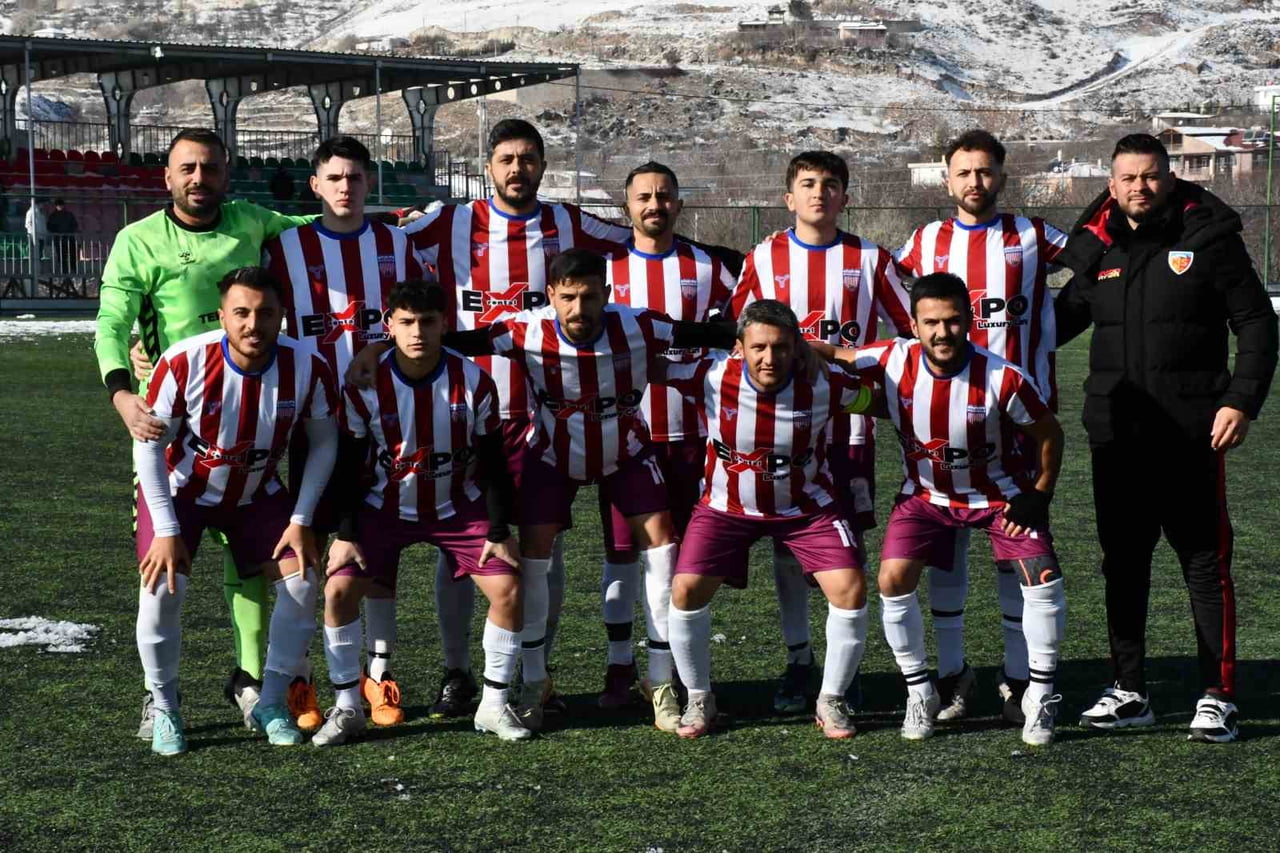 KAYSERİ 1. AMATÖR KÜME A GRUBU EKİPLERİNDEN TOMARZA BELEDİYESPOR DEPLASMANDA RAKİBİ 1966...