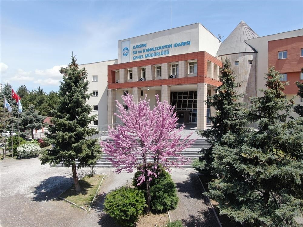 KAYSERİ BÜYÜKŞEHİR BELEDİYE BAŞKANI DR. MEMDUH BÜYÜKKILIÇ, 2025 YILI İTİBARIYLA ENGELLİ...