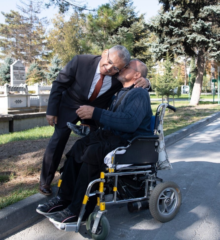 KAYSERİ BÜYÜKŞEHİR BELEDİYE BAŞKANI DR. MEMDUH BÜYÜKKILIÇ, 2025 YILI İTİBARIYLA ENGELLİ...