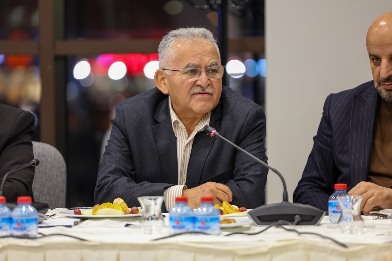 KAYSERİ BÜYÜKŞEHİR BELEDİYE BAŞKANI DR. MEMDUH BÜYÜKKILIÇ, AK PARTİ GENEL MERKEZ YEREL YÖNETİMLER...