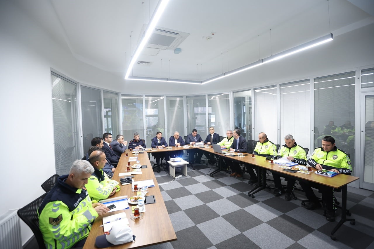 KAYSERİ BÜYÜKŞEHİR BELEDİYE BAŞKANI DR. MEMDUH BÜYÜKKILIÇ; ŞEHRİN ULAŞIM AĞININ KALBİ KONUMUNDAKİ...