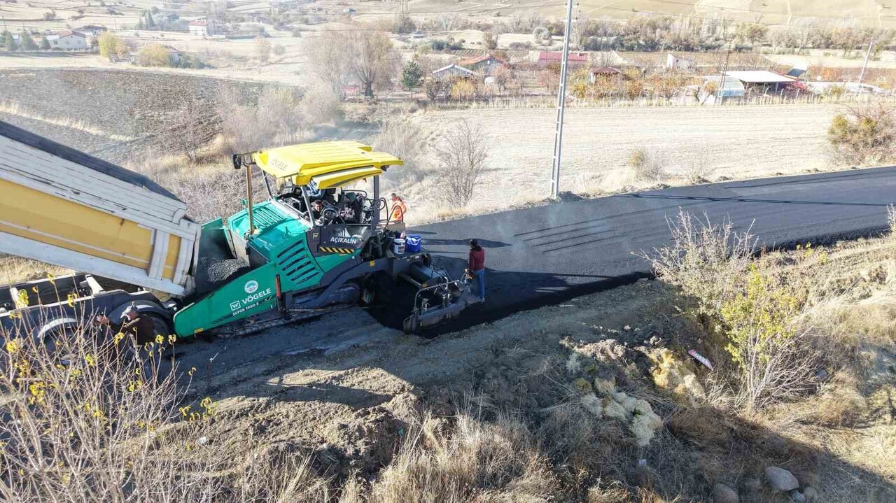 KAYSERİ BÜYÜKŞEHİR BELEDİYESİ; KOCASİNAN İLÇESİ HÖBEK MAHALLESİ’NE HİZMET VEREN 5 BİN 600 METRELİK...