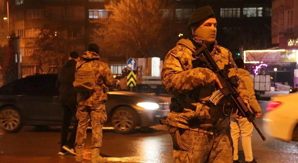 KAYSERİ’DE POLİS EKİPLERİ TARAFINDAN YILBAŞINA GÜNLER KALA DENETİMLER SIKILAŞTIRILDI. TERÖR...