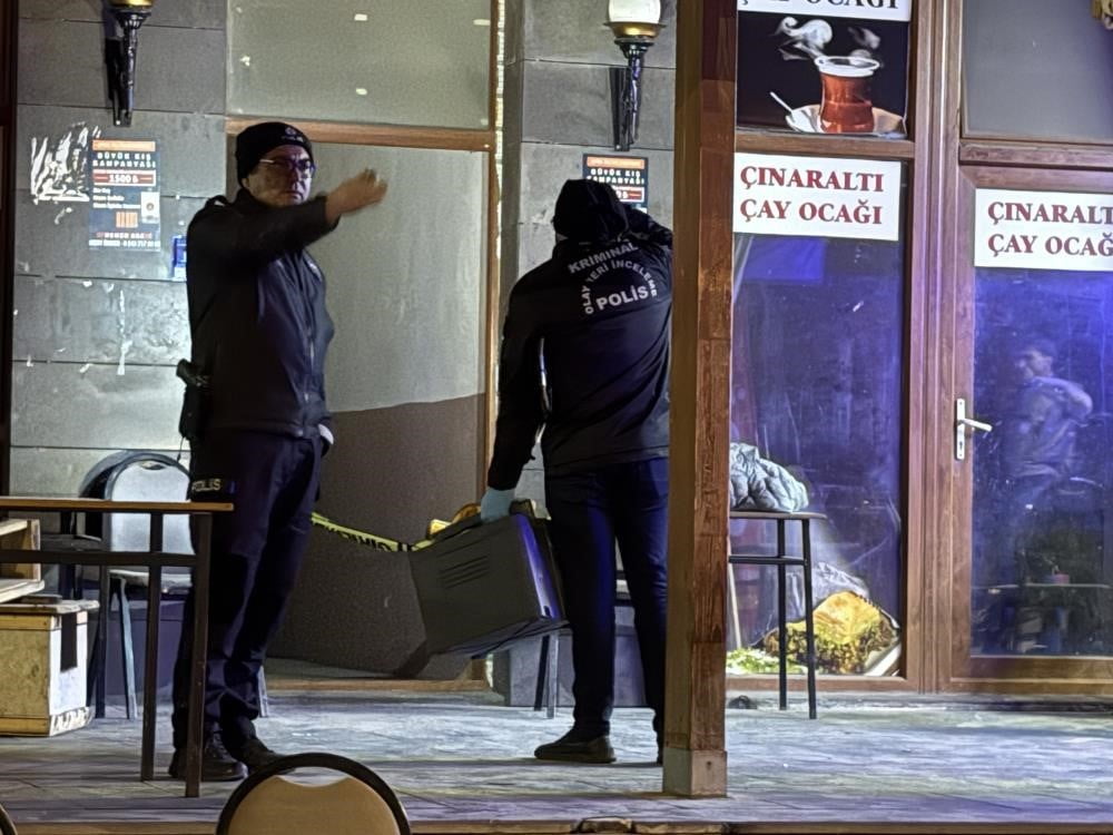 KAYSERİ’NİN MELİKGAZİ İLÇESİNDE BİR OYUN SALONUNDA ÇIKAN KAVGADA BIÇAKLANARAK AĞIR YARALANAN...