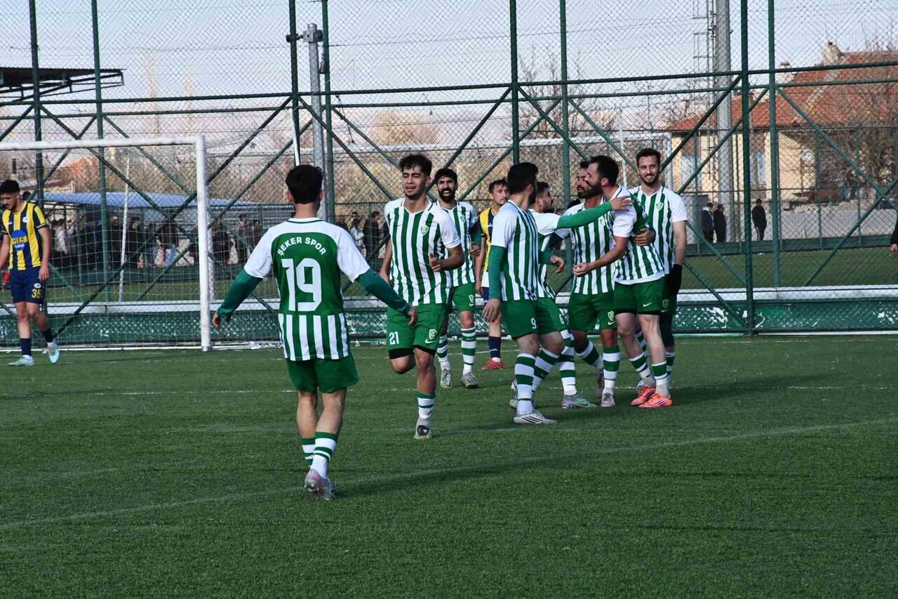 KAYSERİ ŞEKER MUSTAFA KILIÇ SÜPER AMATÖR KÜME LİDERİ KAYSERİ ŞEKERSPOR, LİGİN 13. HAFTASINDA...