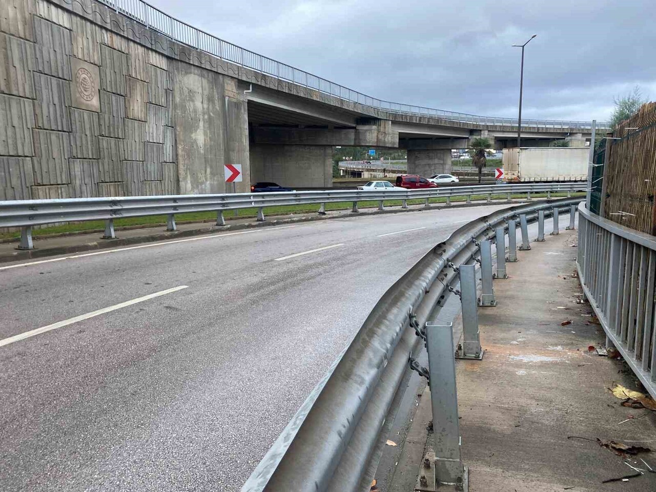 KAZA, ŞEHİR HASTANESİ MEVKİSİ İZMİT-KANDIRA BAĞLANTI YOLUNDA MEYDANA GELDİ.
