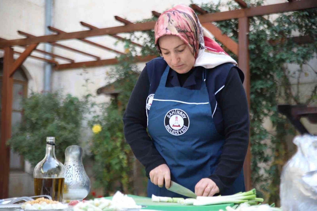 KENTTE ŞAHİNBEY BELEDİYESİ'NE BAĞLI ŞİVEYDİZ RESTORAN'DA KIŞ SEZONUYLA BİRLİKTE MENÜDE YERİNİ ALAN...