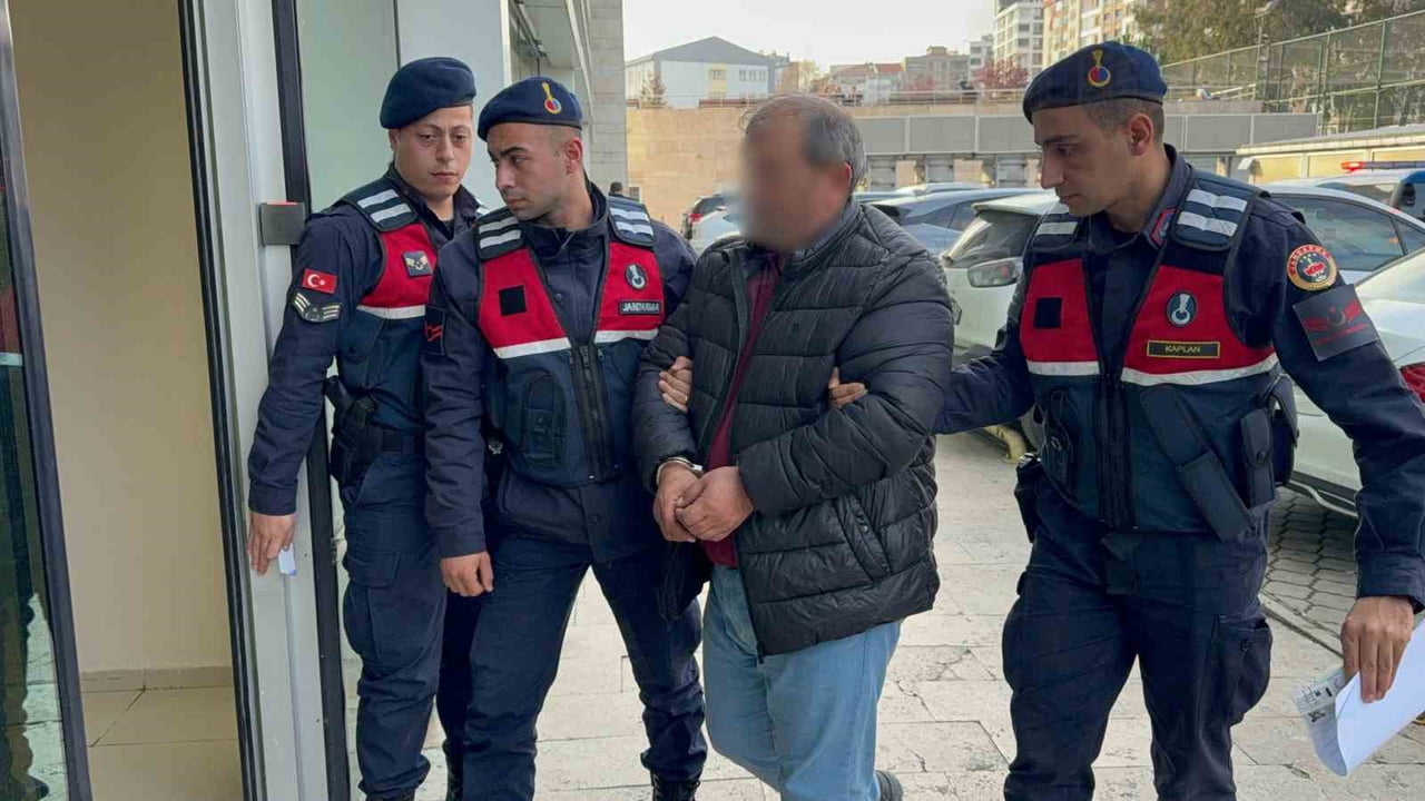 KEPÇE OPERATÖRÜ SERDAR GÜMÜŞTAŞ, BÜYÜKLÜ JANDARMA KARAKOLU EKİPLERİ TARAFINDAN GÖZALTINA...