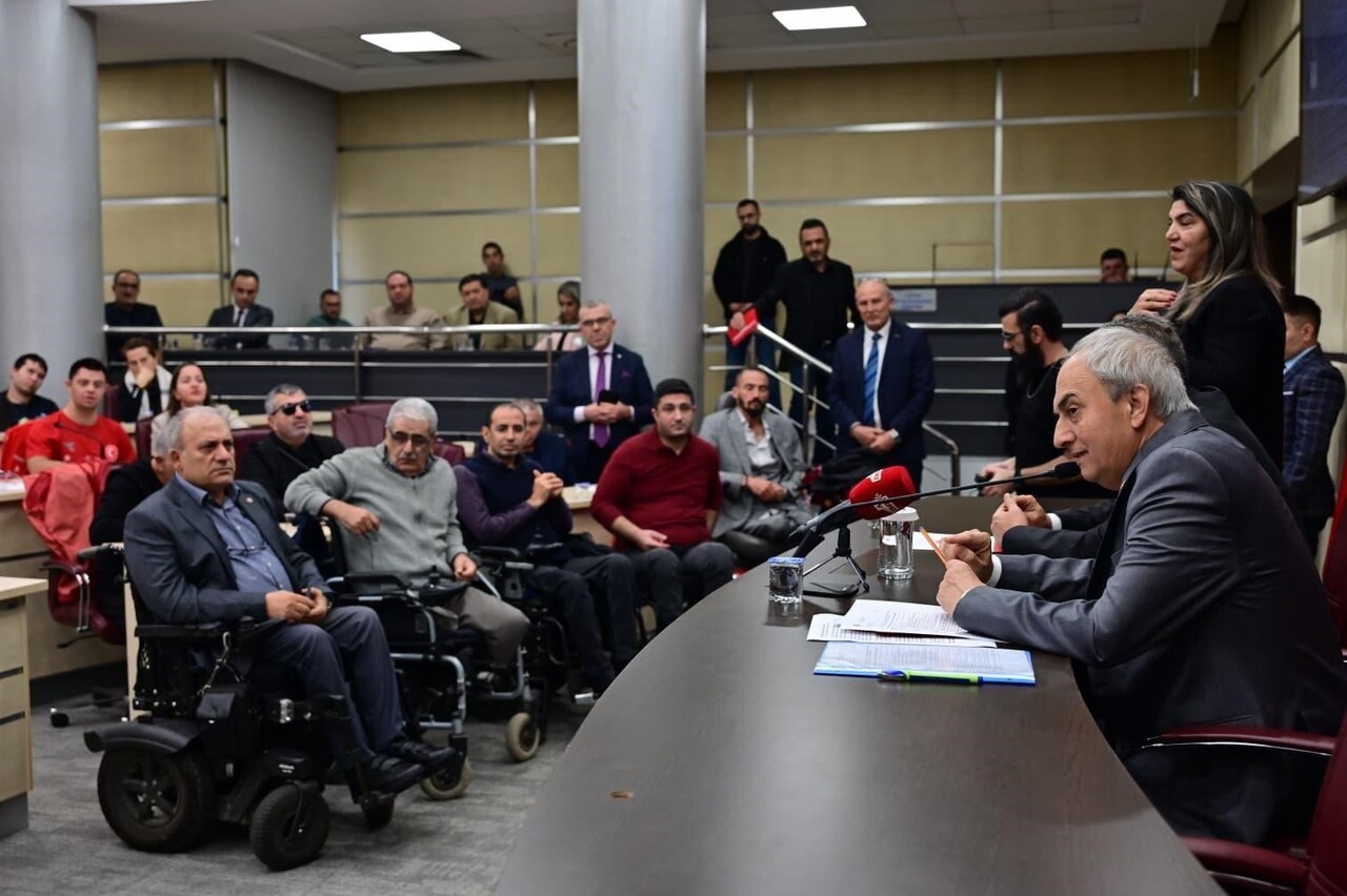 KEPEZ BELEDİYESİ, 3 ARALIK DÜNYA ENGELLİLER GÜNÜ DOLAYISIYLA BELEDİYE HİZMET BİNASINDA FARKINDALIK...